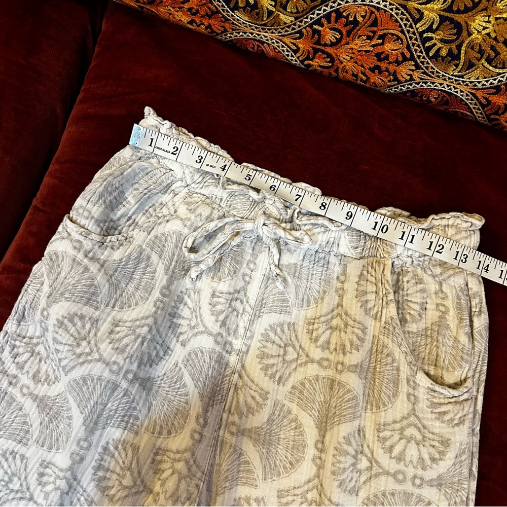 Lilyful Beachy Boho Gauzy Cotton Drawstring Pants With Pockets - Picture 7 of 11